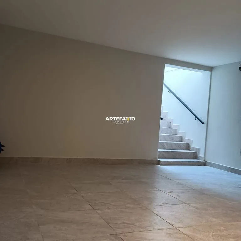 Imagem Casa com 4 dormitórios no bairro São Joaquim
