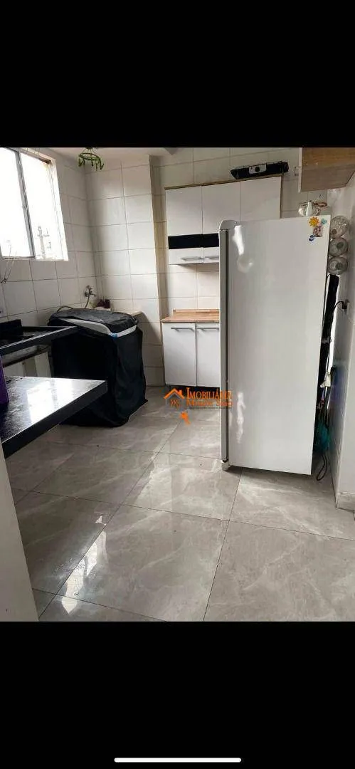 Imagem Apartamento com 2 dormitórios à venda, 46 m² por R$ 180.000,00 - Jardim Nova Cidade - Guarulhos/SP