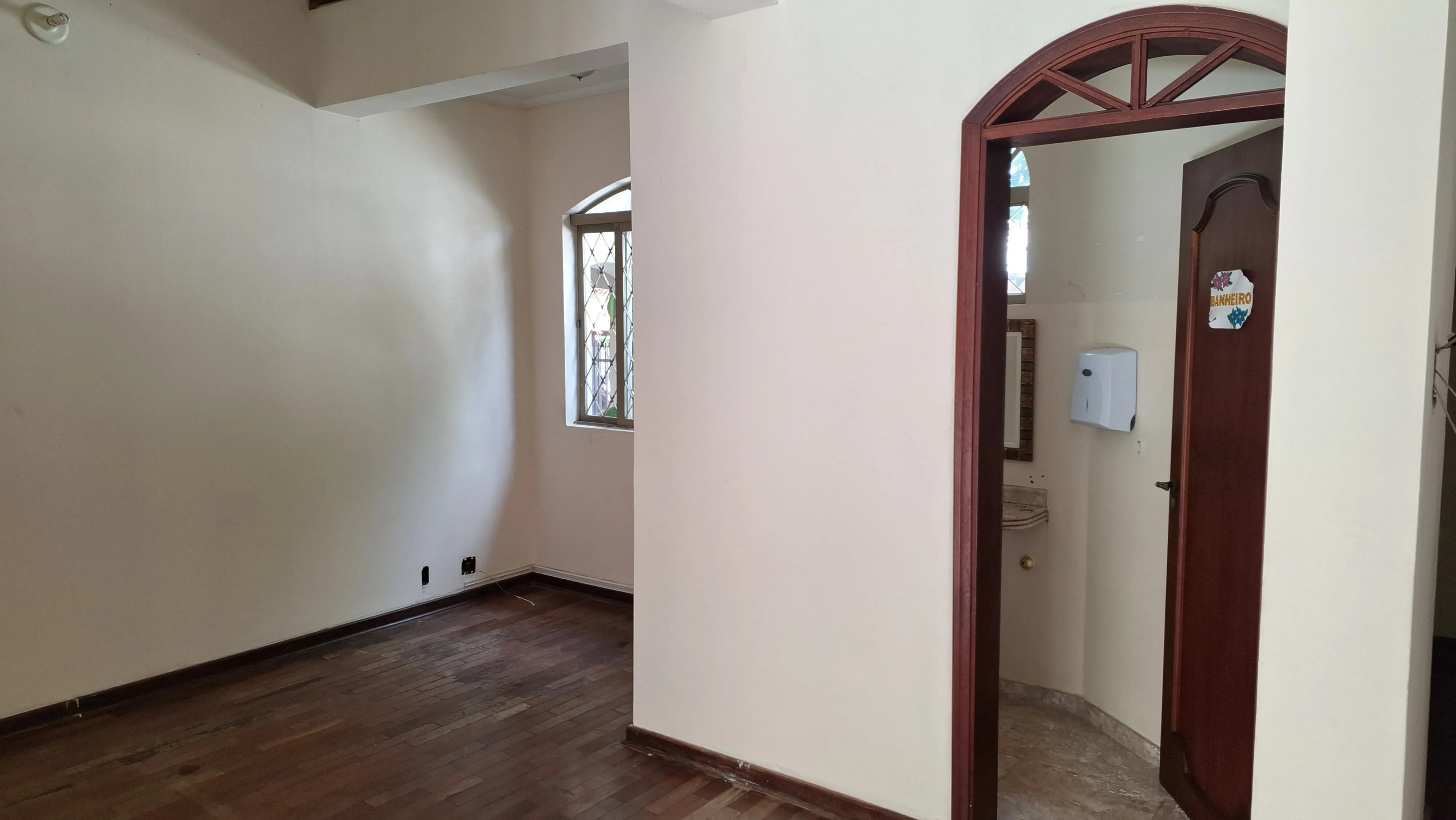 Imagem Sobrado com 3 Quartos à venda, 310m² - Jardim Icatu
