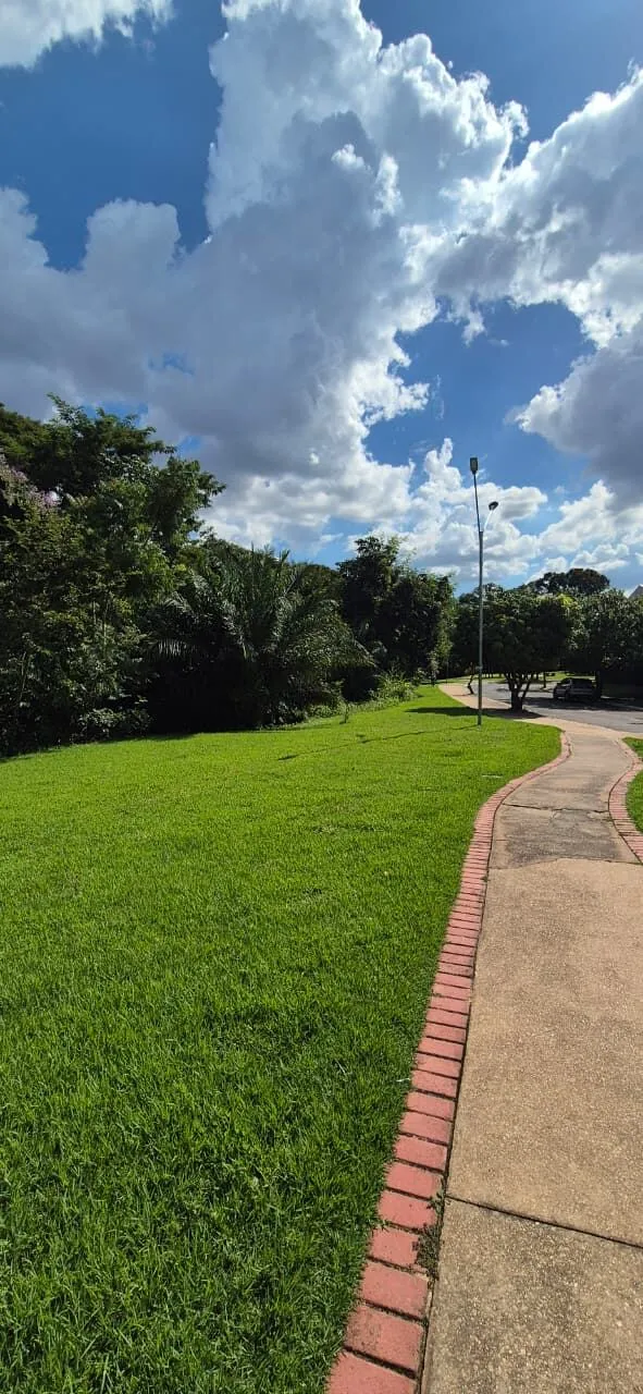 Imagem Sobrado 3 Quartos sendo 1 Suite em Condomínio Village do Bosque