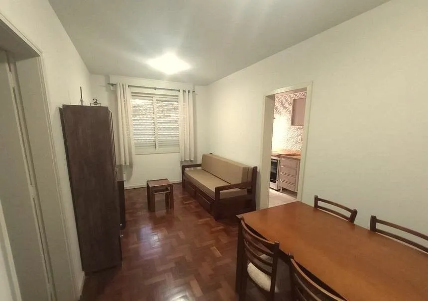 APARTAMENTO MOBILIADO E COM VAGA NO MENINO DEUS