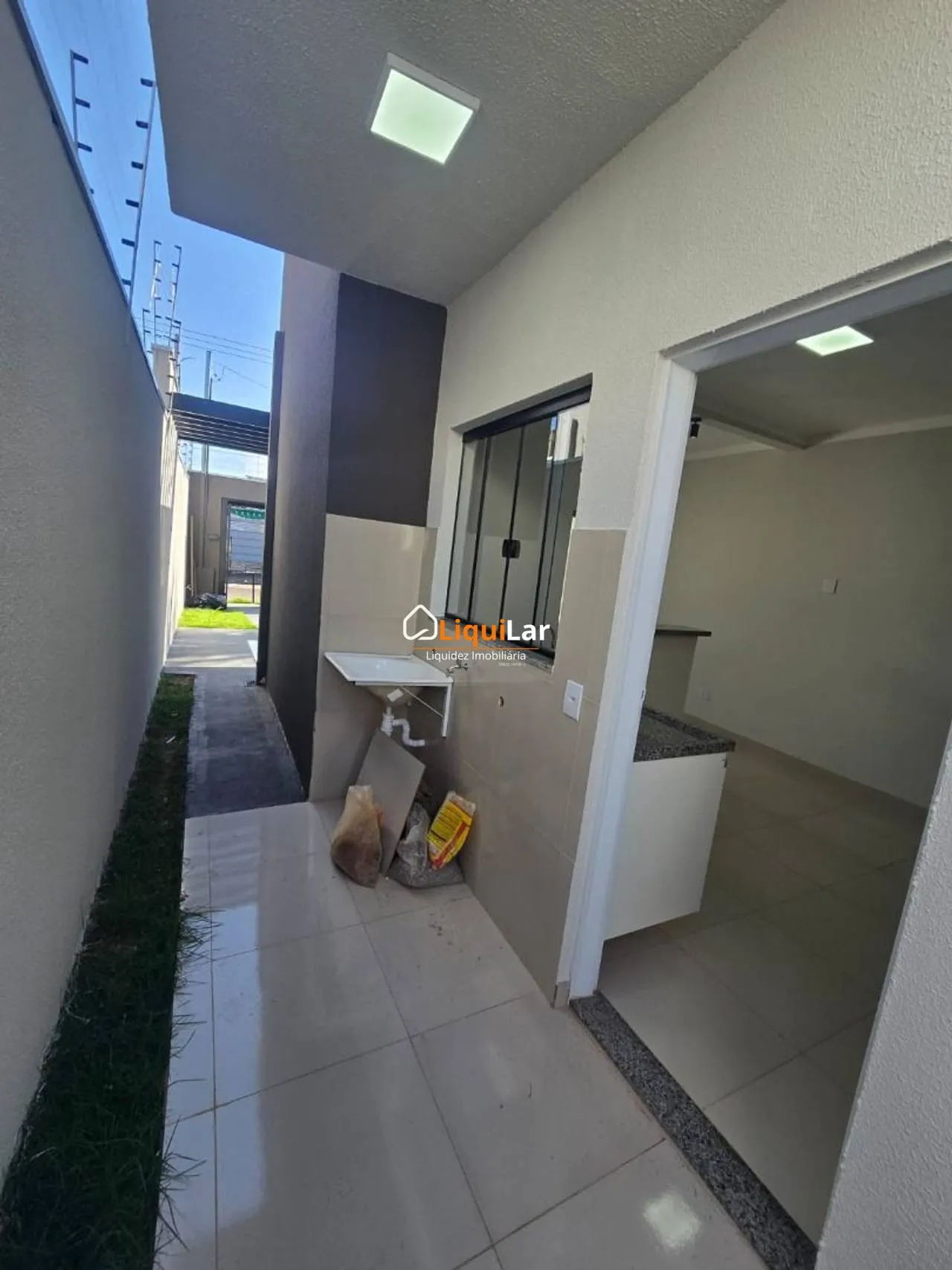 Imagem Casa Recém Construída no Bairro Cel, Antonino