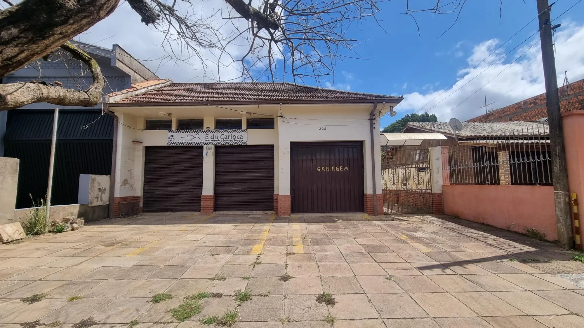 Imagem Casa com loja na frente a venda no Bairro Anchieta.