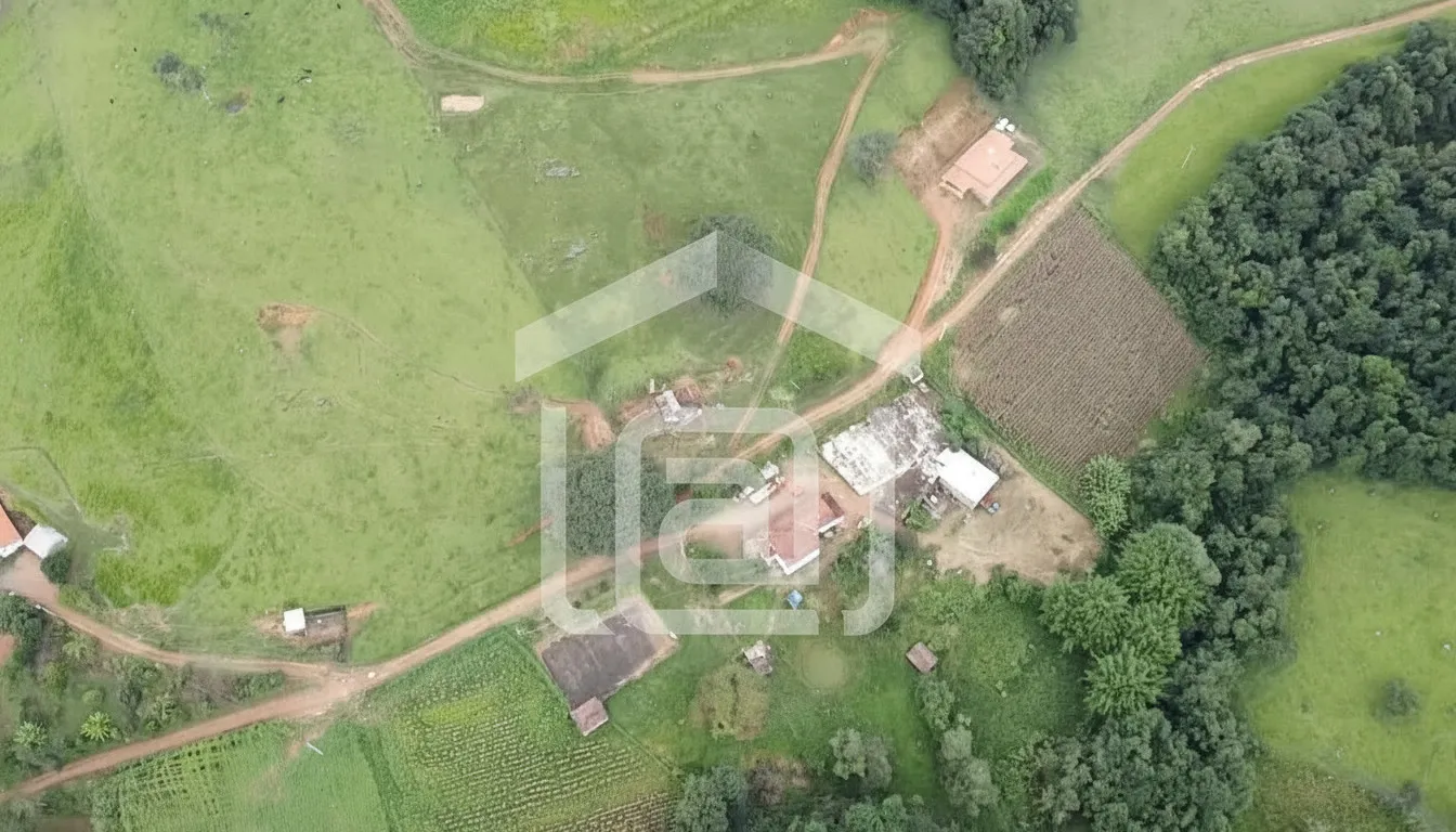 Imagem Sítio 5 m² à venda em Santana de Caldas, Caldas