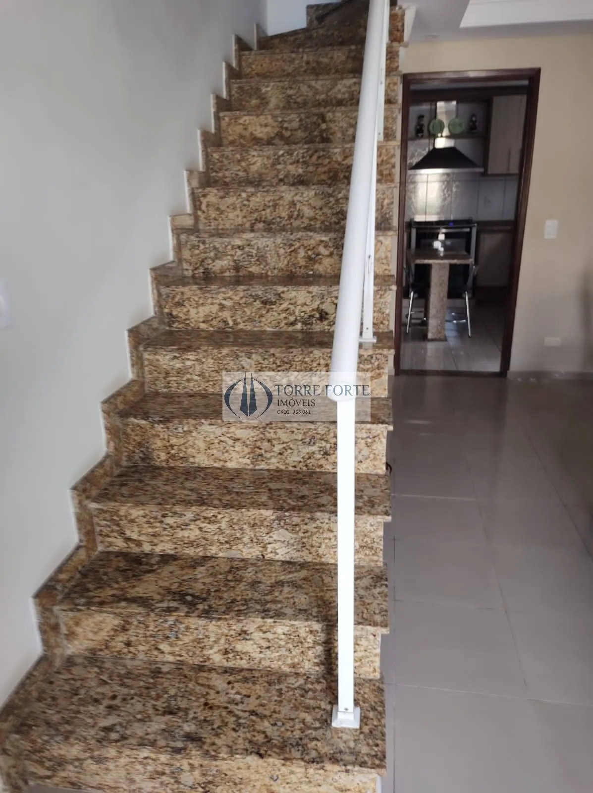 Imagem Sobrado em condominio com 3 dormitórios, 1 suite, 3 vagas na Vila Bertioga