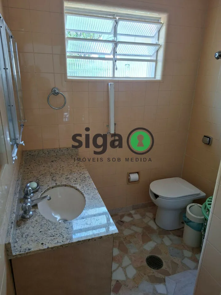 Imagem Sobrado Amplo na Vila Mariana a 3 Quadras do Ibirapuera e Próximo ao Metrô.