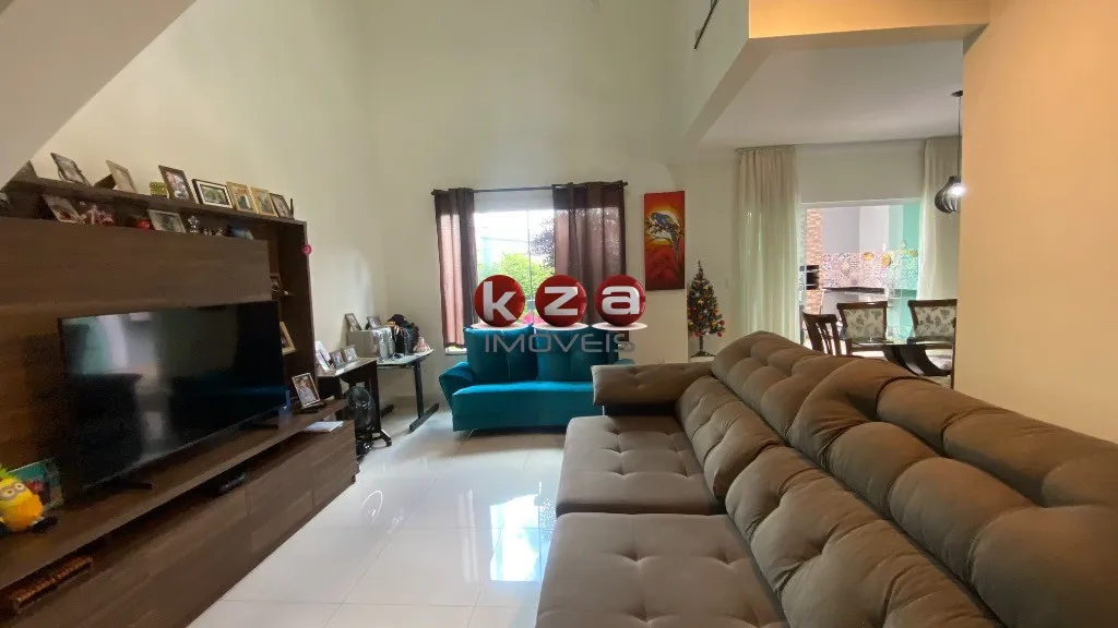 Imagem Oportunidade única: Casa em condomínio à venda em Valinhos-SP, no Condomínio Vivenda das Cerejeiras - 3 quartos, 3 suítes, 2 salas, 5 banheiros, 2 vagas, 200,00 m² de área.