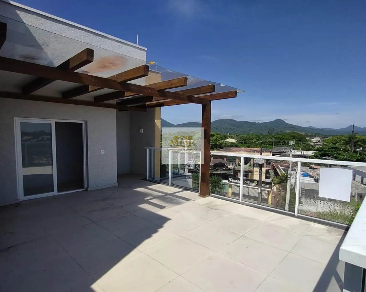 Imagem Apartamento com 2 dormitórios sendo 01 suíte à venda, Flamingo, MATINHOS - PR