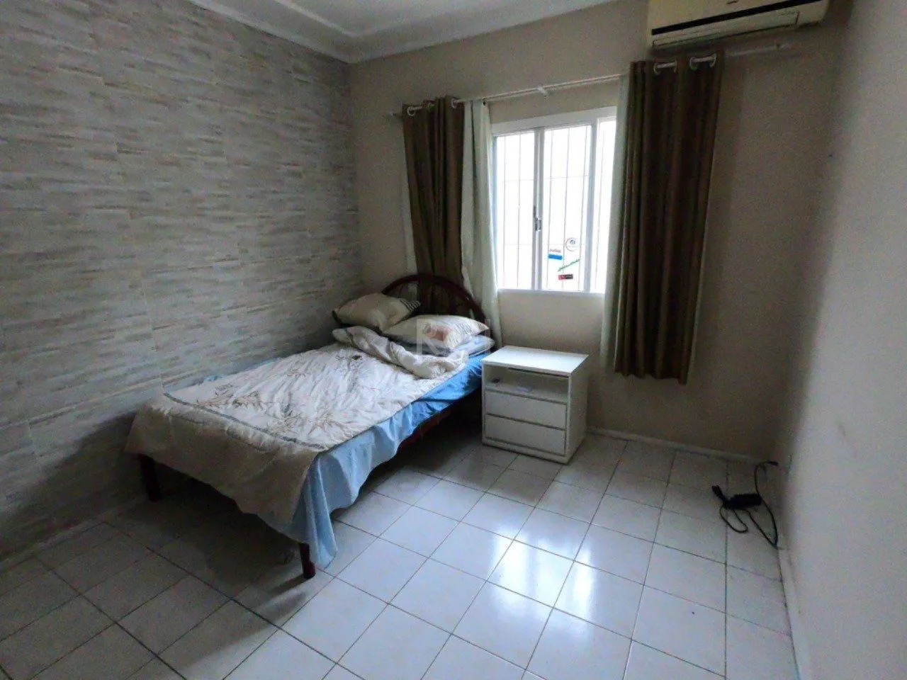 Imagem Casa para Venda - 404m², 5 dormitórios, sendo 3 suites, 2 vagas - Ipanema