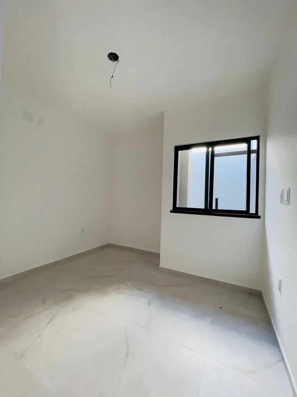 Imagem Casa 3 Quartos Com Controle de Acesso - Eusébio