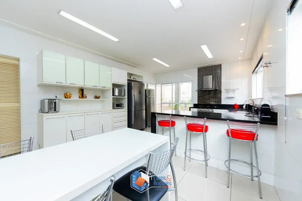 Imagem Casa para venda em Alto da Lapa com 3 quartos, sendo 3 suítes, 356m²