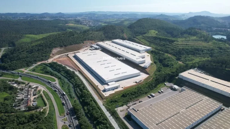 Imagem Galpão Com 10.672m² em Cajamar