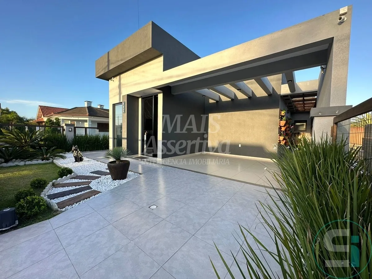 Foto do imóvel Linda casa mobiliada para venda em Xangrilá Rainha do Mar