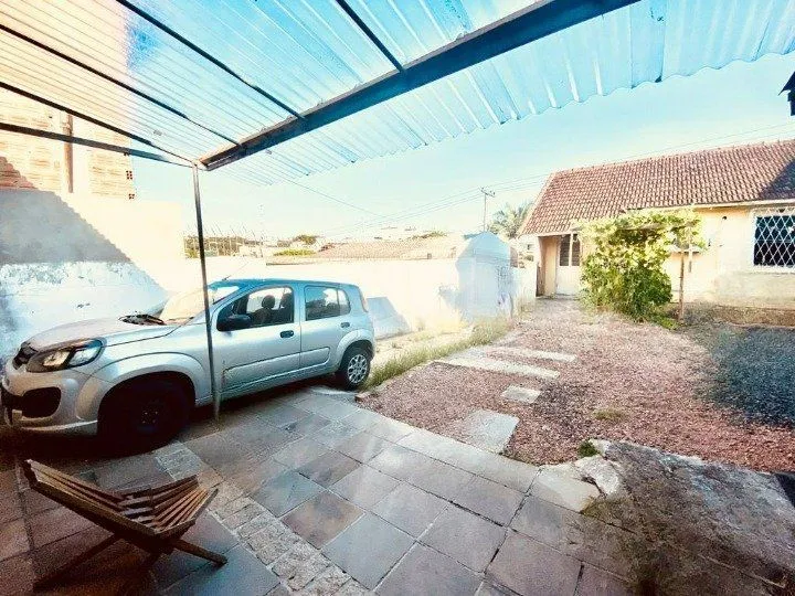 Imagem CASA BAIRRO CAMAQUÃ COM 4 DORMITORIOS