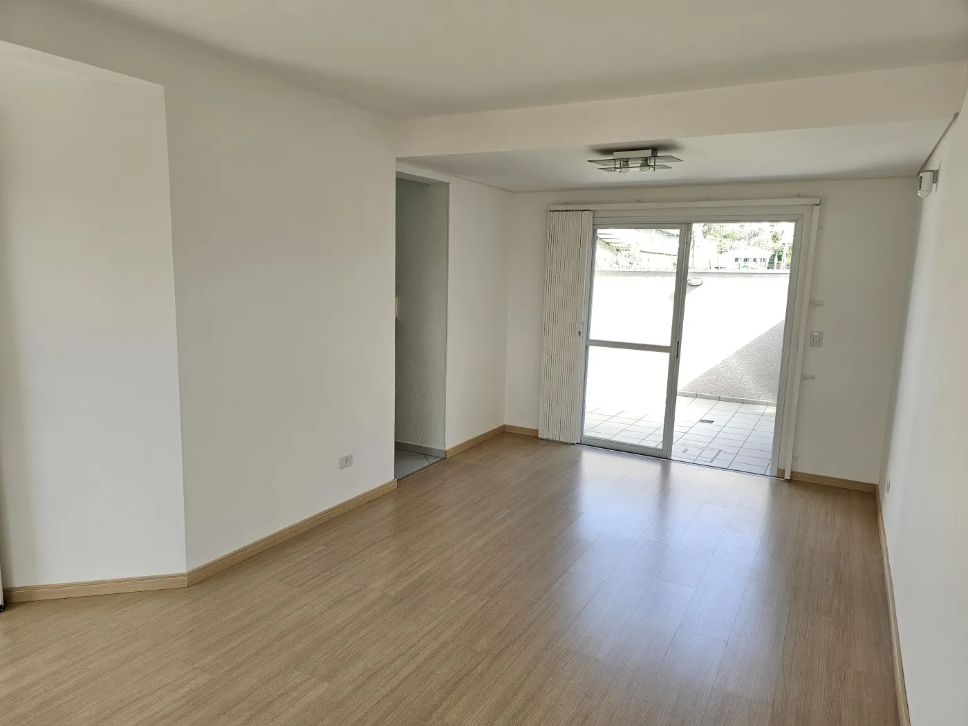 Imagem Sobrado triplex 3q, no Bairro Boa Vista 151 m2. R$ 865.000.