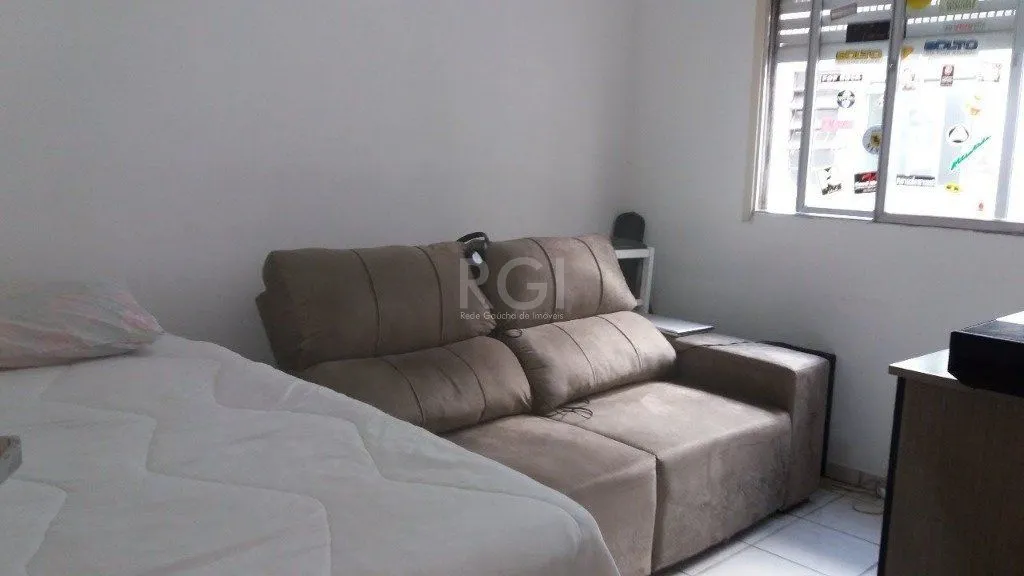 Imagem Apartamento para Venda no Partenon de 2 dormitórios