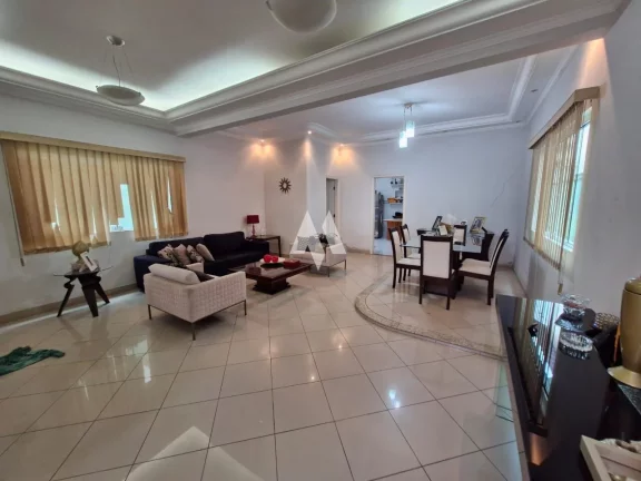 Imagem Casa á venda - 3 dormitórios - edícula - Ponta da Praia - Santos