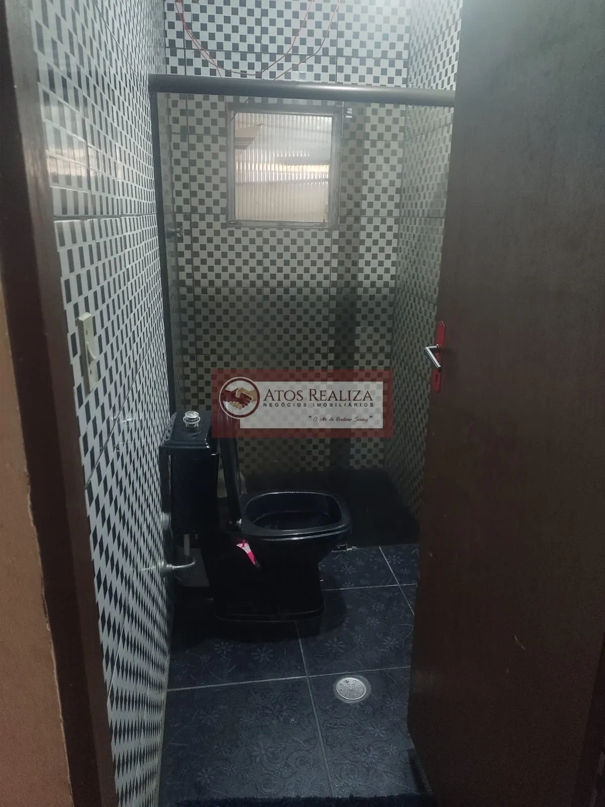 Imagem Vendo Oportunidades no Jardim Itatiaia - São Paulo: 3 dormitórios, 2 banheiros, sacada, quintal, 3 vagas, por R$190.000, Apenas venda, (Aceita carro como parte do pagamento)