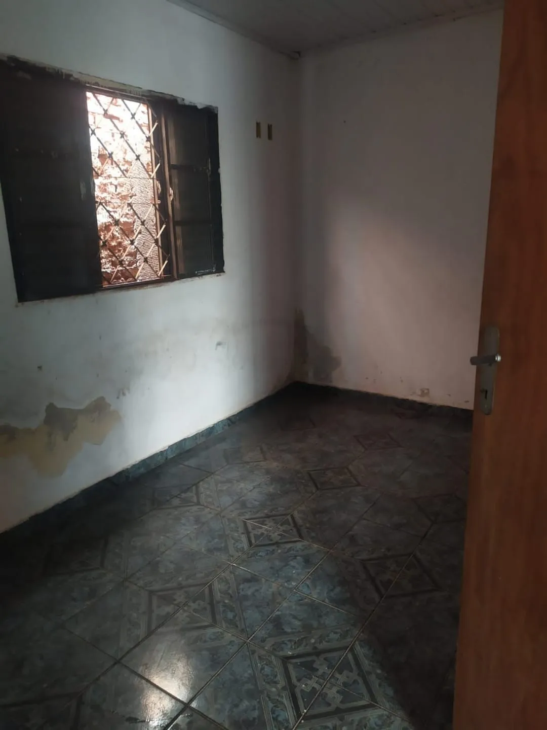Imagem Casa à venda 2 Quartos, 1 Vaga, 100M², Alto São Pedro, Taubaté - SP