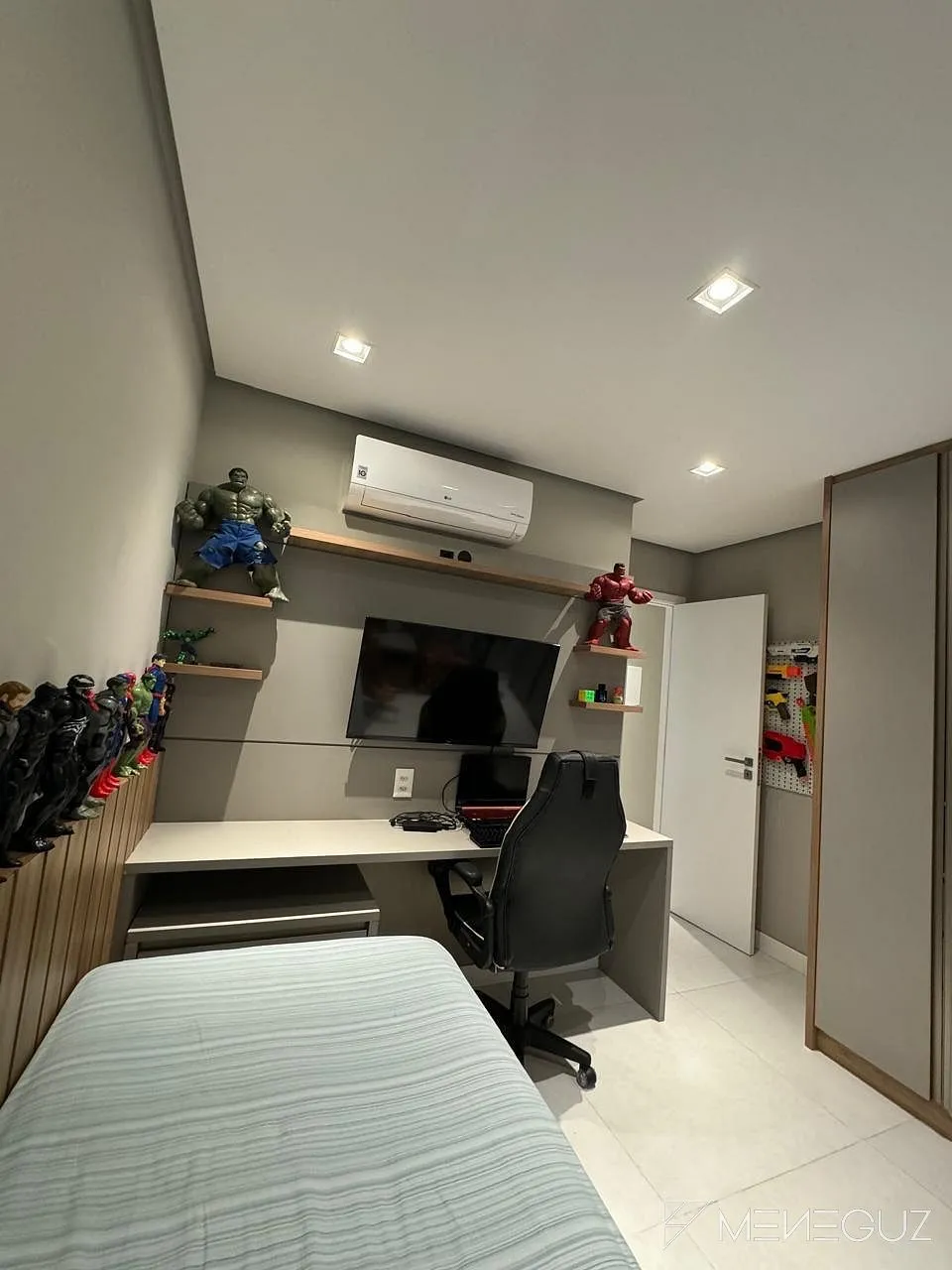 Imagem PRÉDIO AREZZO RESIDENCE APARTAMENTO NA PRAIA DO MORRO - GUARAPARI - ES 30 METROS DO MAR (PORTEIRA FECHADA)