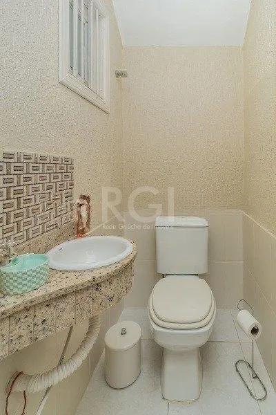 Imagem Casa para Venda - 137m², 3 dormitórios, sendo 3 suites, 2 vagas - Hípica