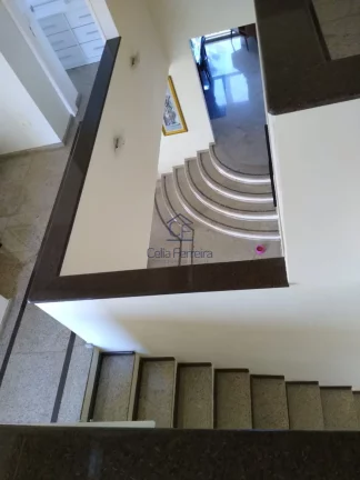 Imagem Casa de Alto Padrão em Condomínio Fechado Segurança e Conforto para Sua Família!