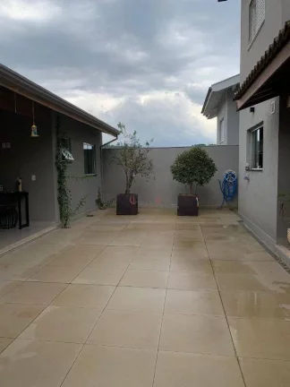 Imagem Casa com 3 dormitórios à venda, 207 m² por R$ 1.250.000,00 - Condomínio Itatiba Country Club - Itatiba/SP