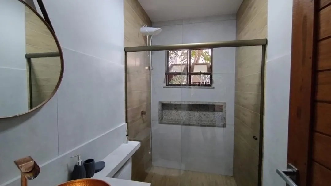 Imagem Casa em condominio fechado para aluguel anual no bairro Praia do Forte Bahia