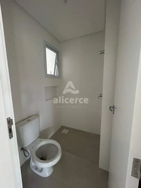 Imagem Apartamento Garden à venda com 3 quartos 1 suíte, 84,64m² em Capoeiras Florianópolis