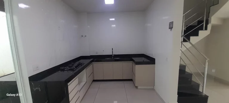 Imagem Casa para Locação em Santa Amélia BH, 3 Quartos, 105m²