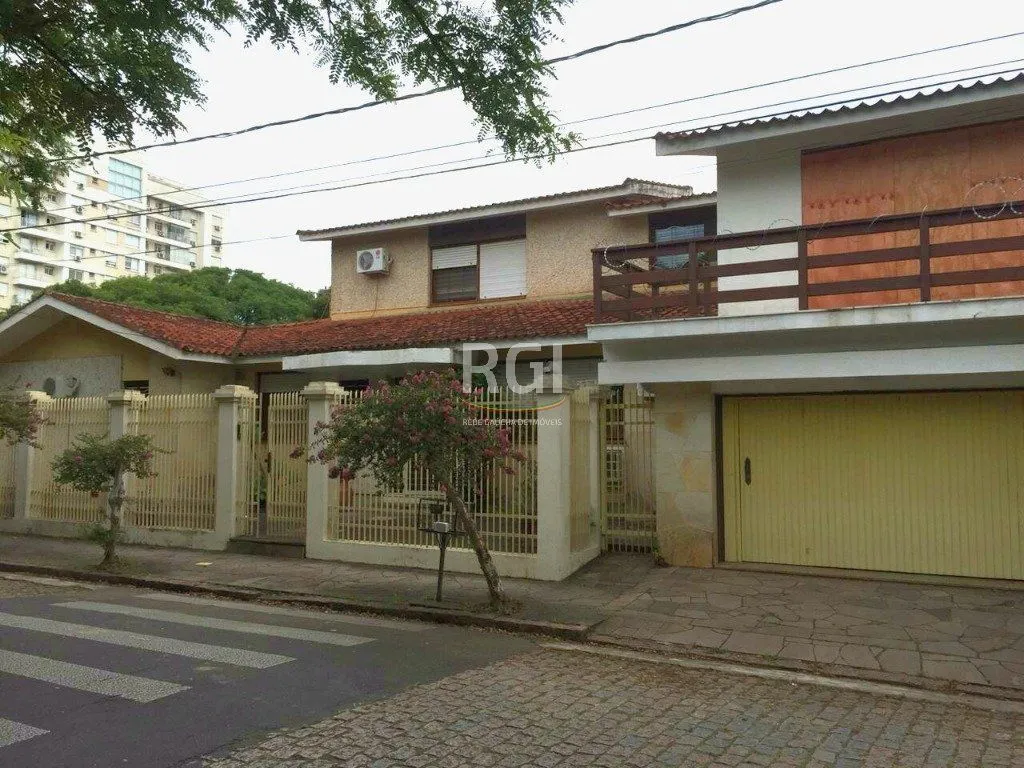 Imagem Casa para Venda - 340m², 4 dormitórios, sendo 2 suites, 3 vagas - Jardim Lindóia