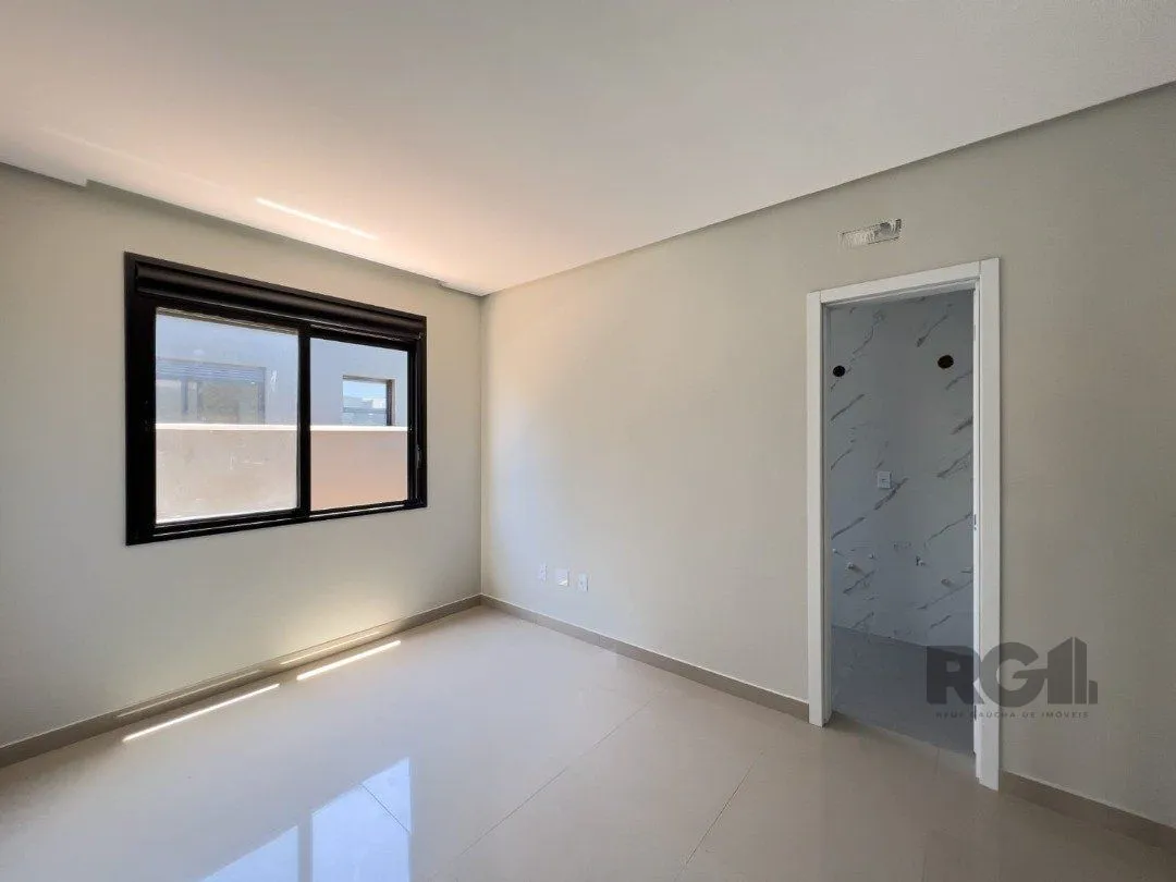Imagem Casa para venda com 3 dormitórios, sendo 1 suíte no bairro Guarani