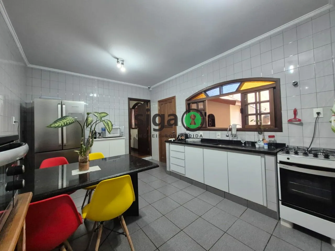 Imagem Casa de 173 metros 4 dormitórios, sendo 2 suítes, 2 vaga a venda no Butantã