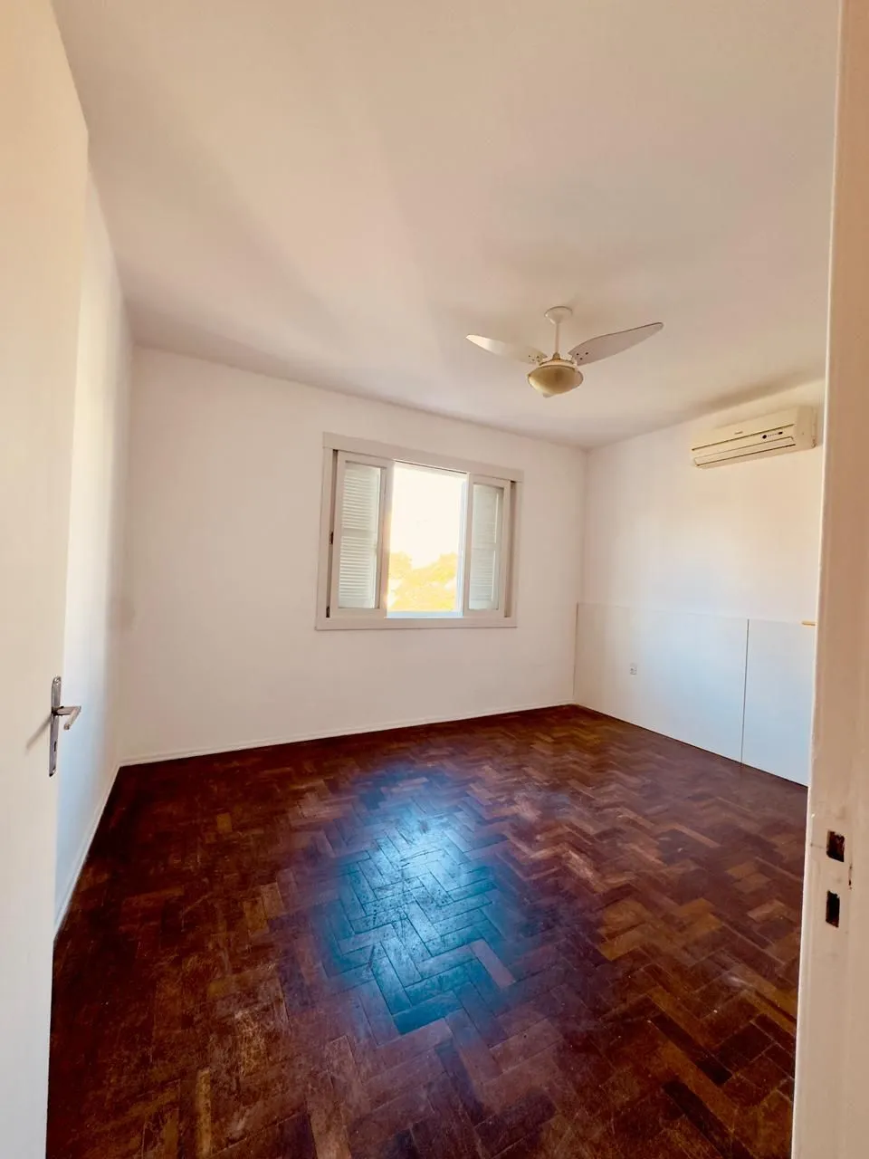 Imagem Ótimo Apartamento à Venda - Bairro Floresta | Porto Alegre