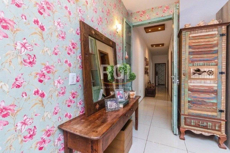 Imagem Casa para Venda - 490m², 3 dormitórios, sendo 1 suites, Floresta
