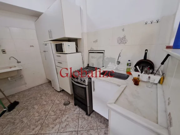 Imagem Apartamento à venda com 70m², 2 quartos, varanda, frente a praia por R$480.000,00 no José Menino em Santos