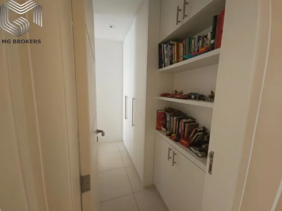 Imagem Cobertura exclusiva na Barra da Tijuca: 4 quartos, 4 suítes, 3 salas, 5 banheiros, 4 vagas - 558m² de pura sofisticação!