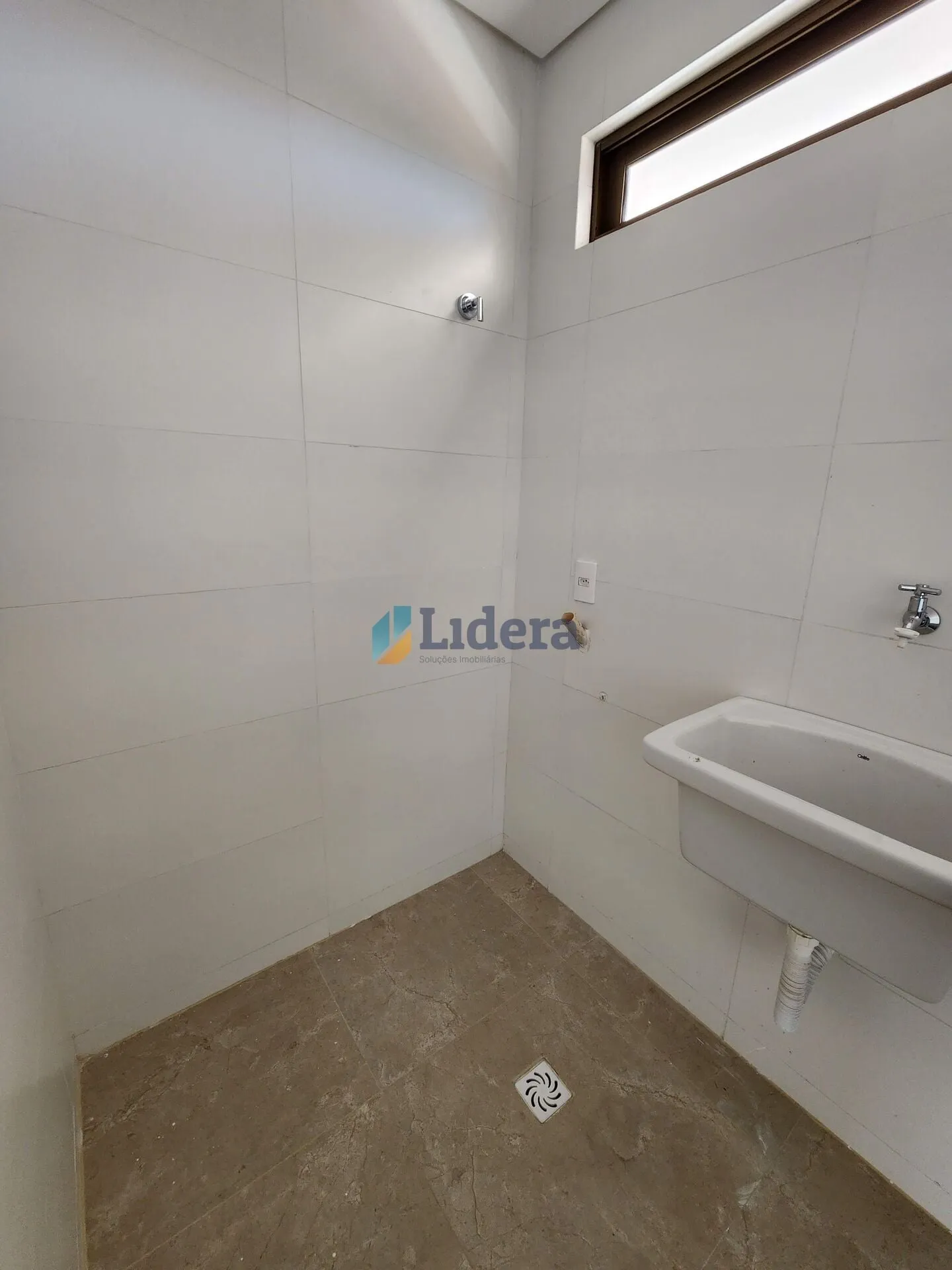 Imagem Apartamento á venda - pé na areia - 2 quartos - 1 suite - Formosa, Cabedelo - PB