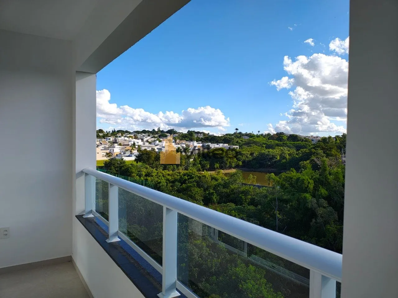 Imagem Concetto Campolim: Sofisticação e Conforto em Cada Detalhe
Este elegante apartamento no Concetto C...