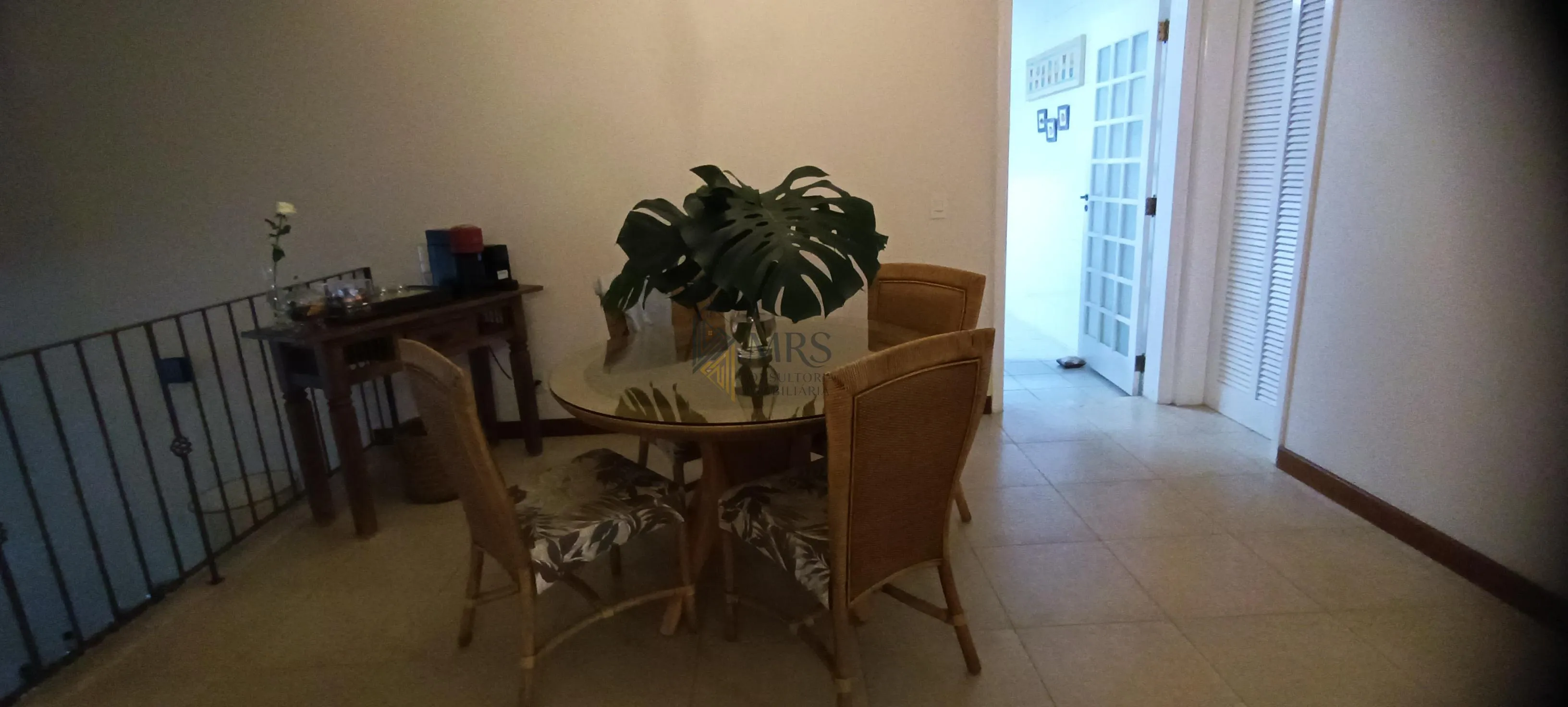 Imagem Casa Cond Portal do Paraiso I 4 dorm 2 suites