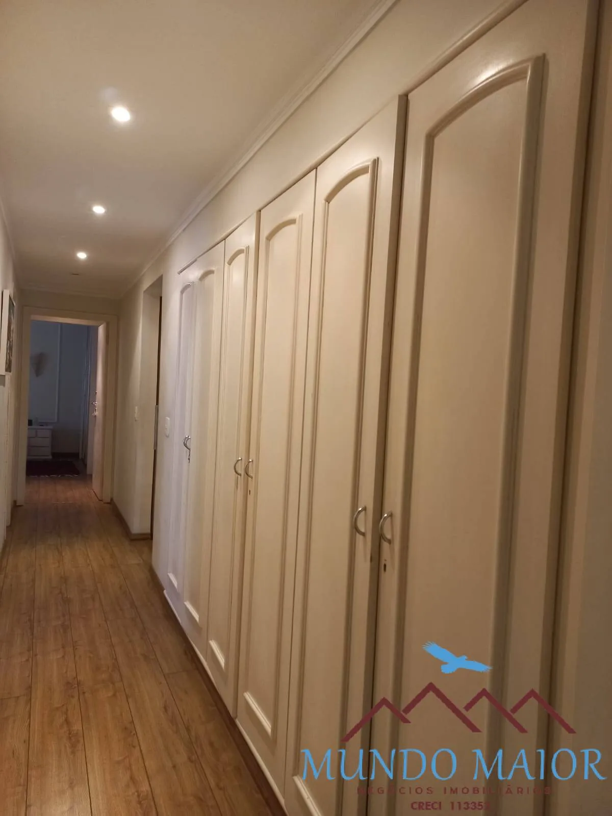 Imagem Apto com 3 Quartos e 4 banheiros à Venda, 158 m² - Praia do Gonzaga!!