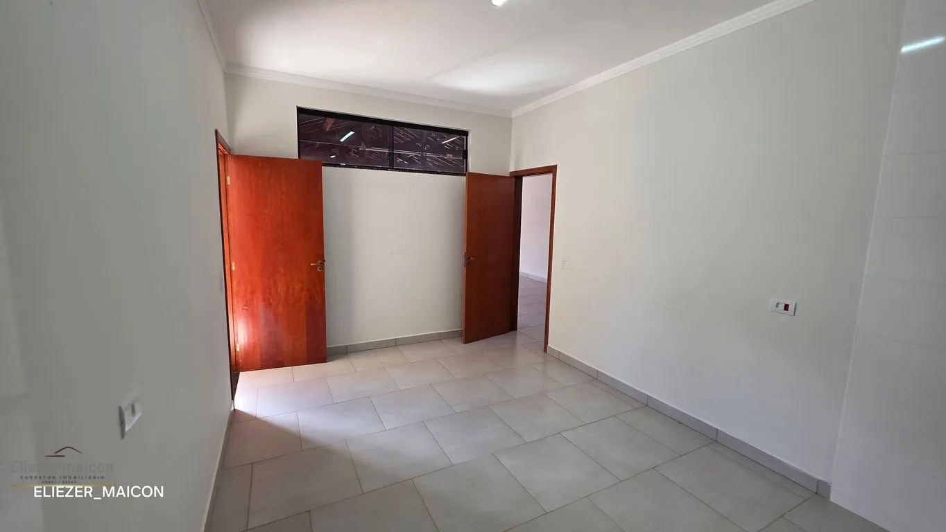 Imagem Casa Venda com piscina e salão de festas na Morada dos Pássaros, Poços de Caldas