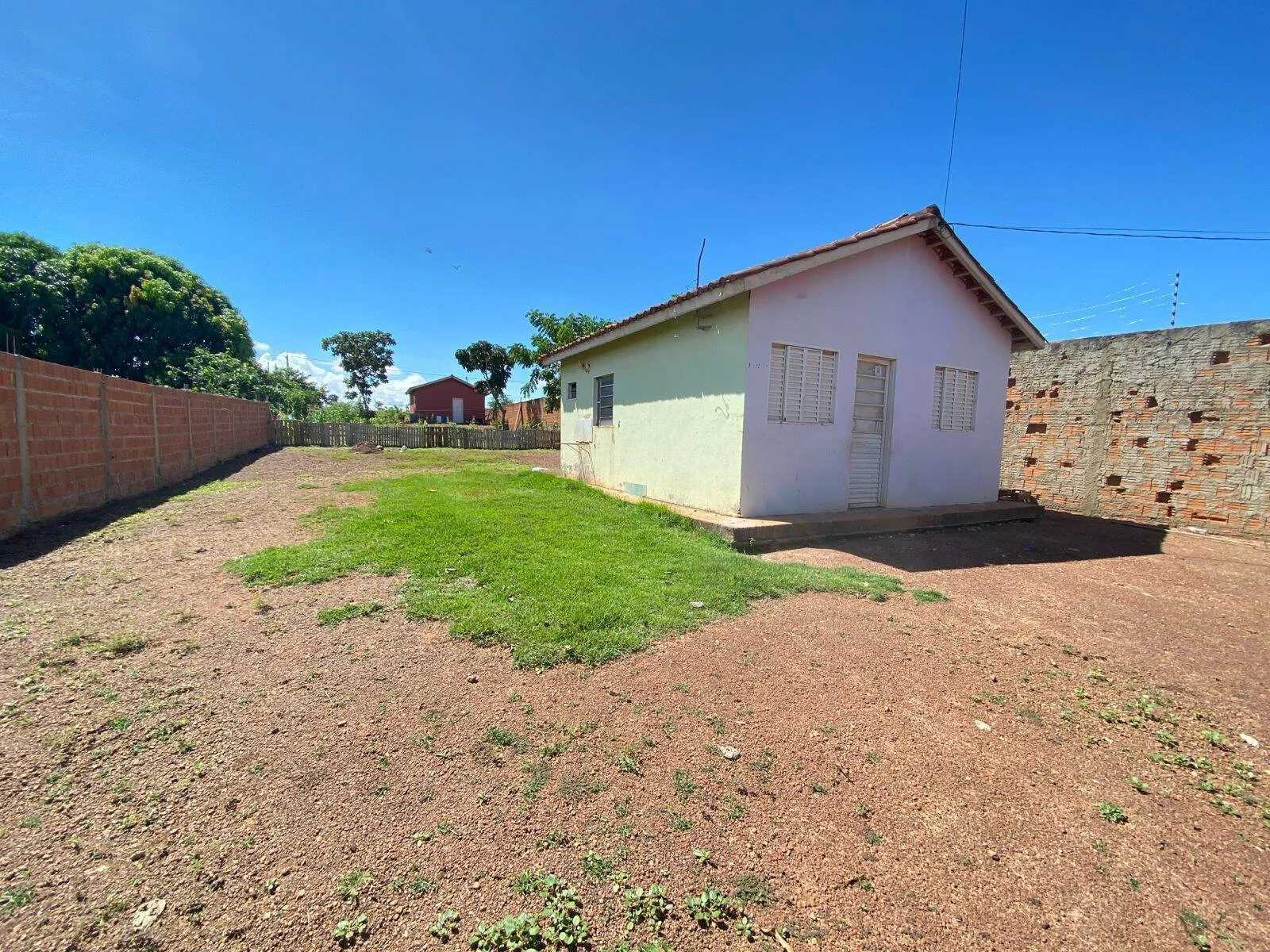Foto do imóvel Casa 2 quartos Bairro Novo Mundo em Rua Santa Lúcia