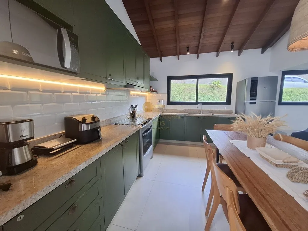 Imagem Casa em Condomínio para Venda em Teresópolis / RJ no bairro Vargem Grande