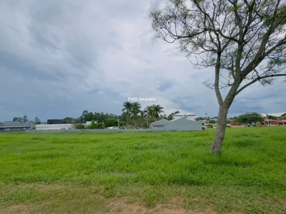 Foto do imóvel Lote com 450m² em condomínio fechado - Ninho Verde.