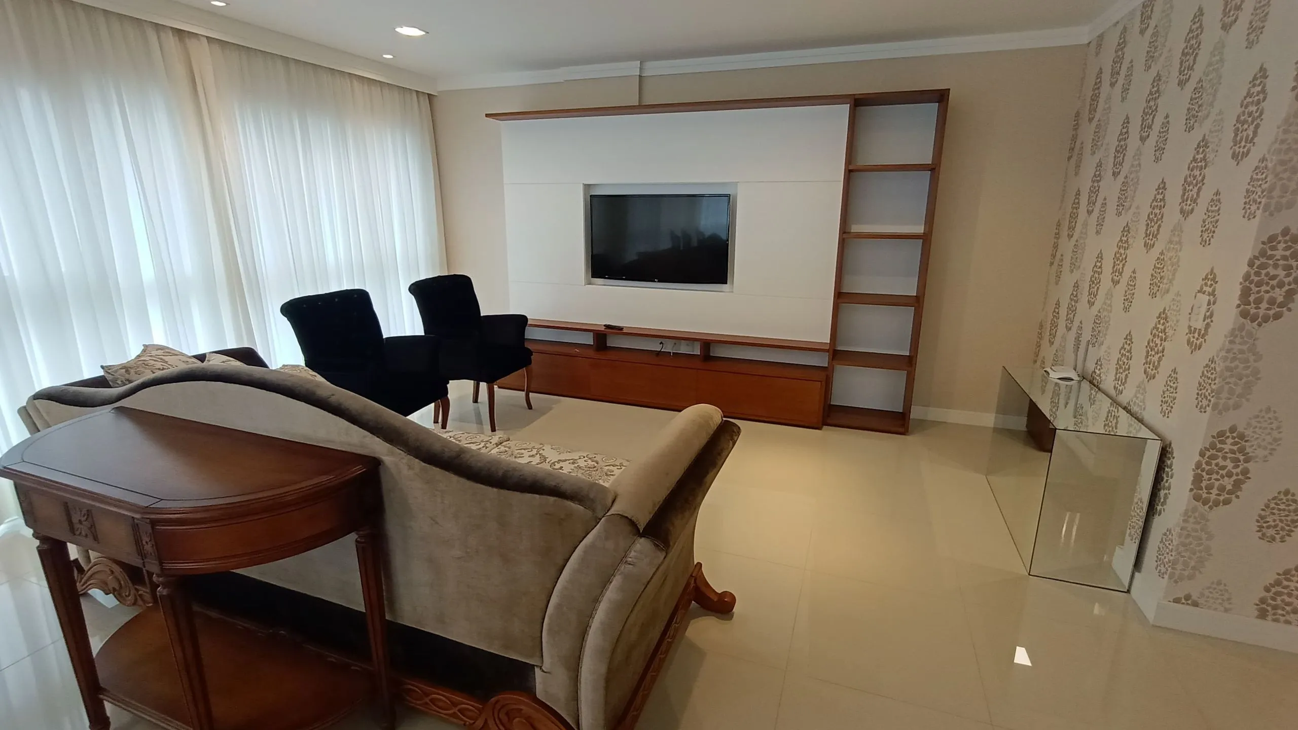 Imagem Apartamento à venda, com 3 quartos, 130m2