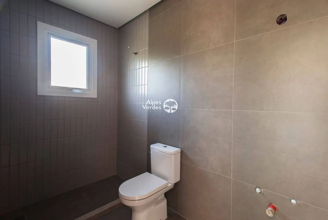 Imagem Vende-se Apartamento no Centro de Gramado, com 2 quartos