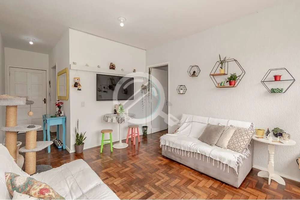 Imagem Descubra seu novo lar ao se encantar com este espaçoso apartamento de 81m², situado no coração d...