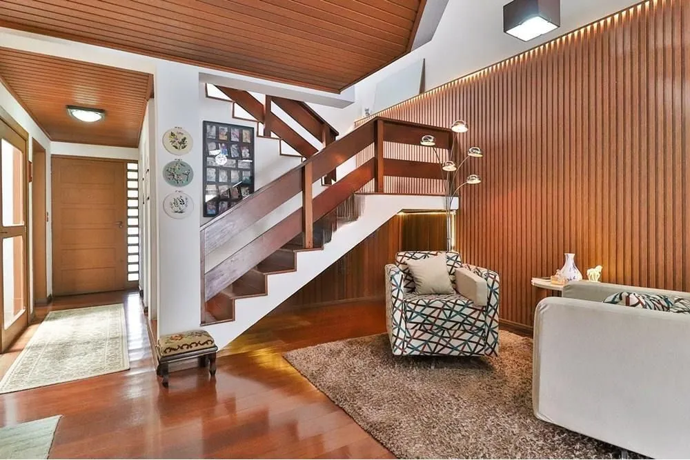 Imagem Casa térrea com 2 dormitórios, lavabo, espaço gourmet e 2 vagas.