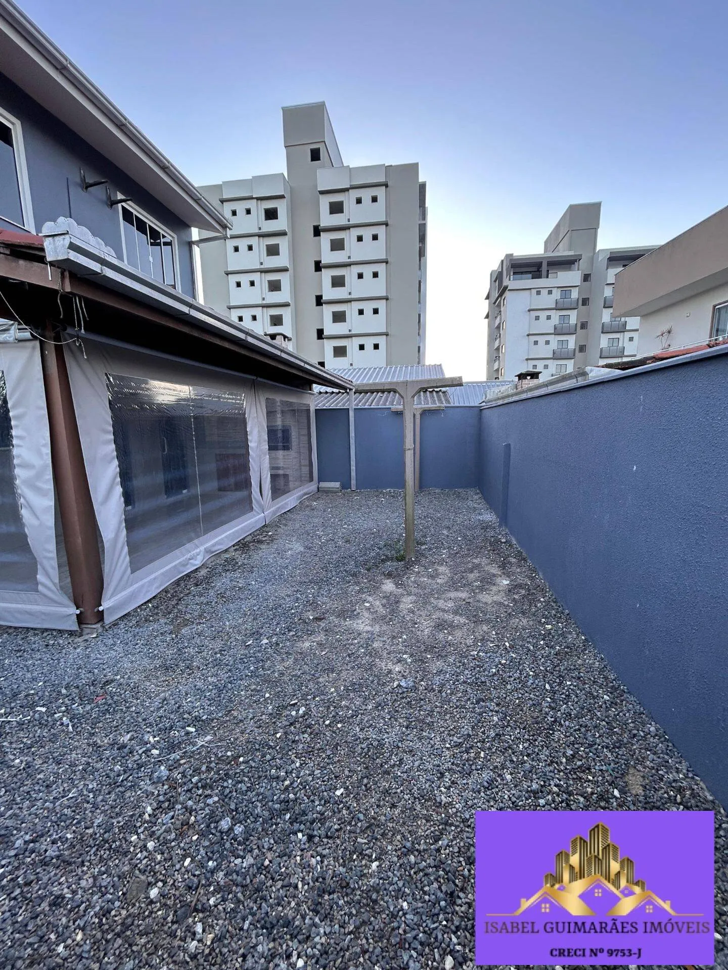 Foto do imóvel: Alugo Sobrado Semi Mobiliado, 03 Quartos, 03 Banheiros, Gravatá Navegantes